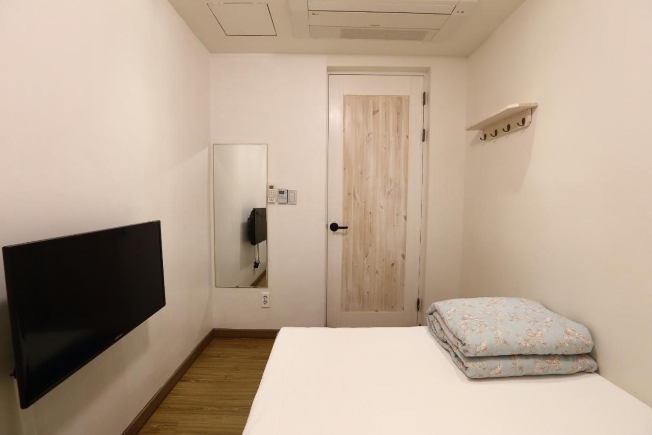Yujung Guesthouse Чонджу Екстериор снимка